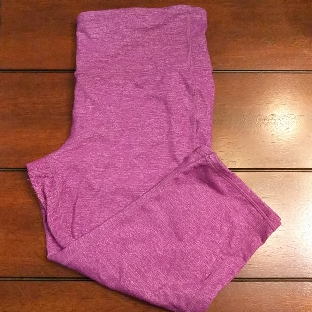 Athleta Purple crop leggings
